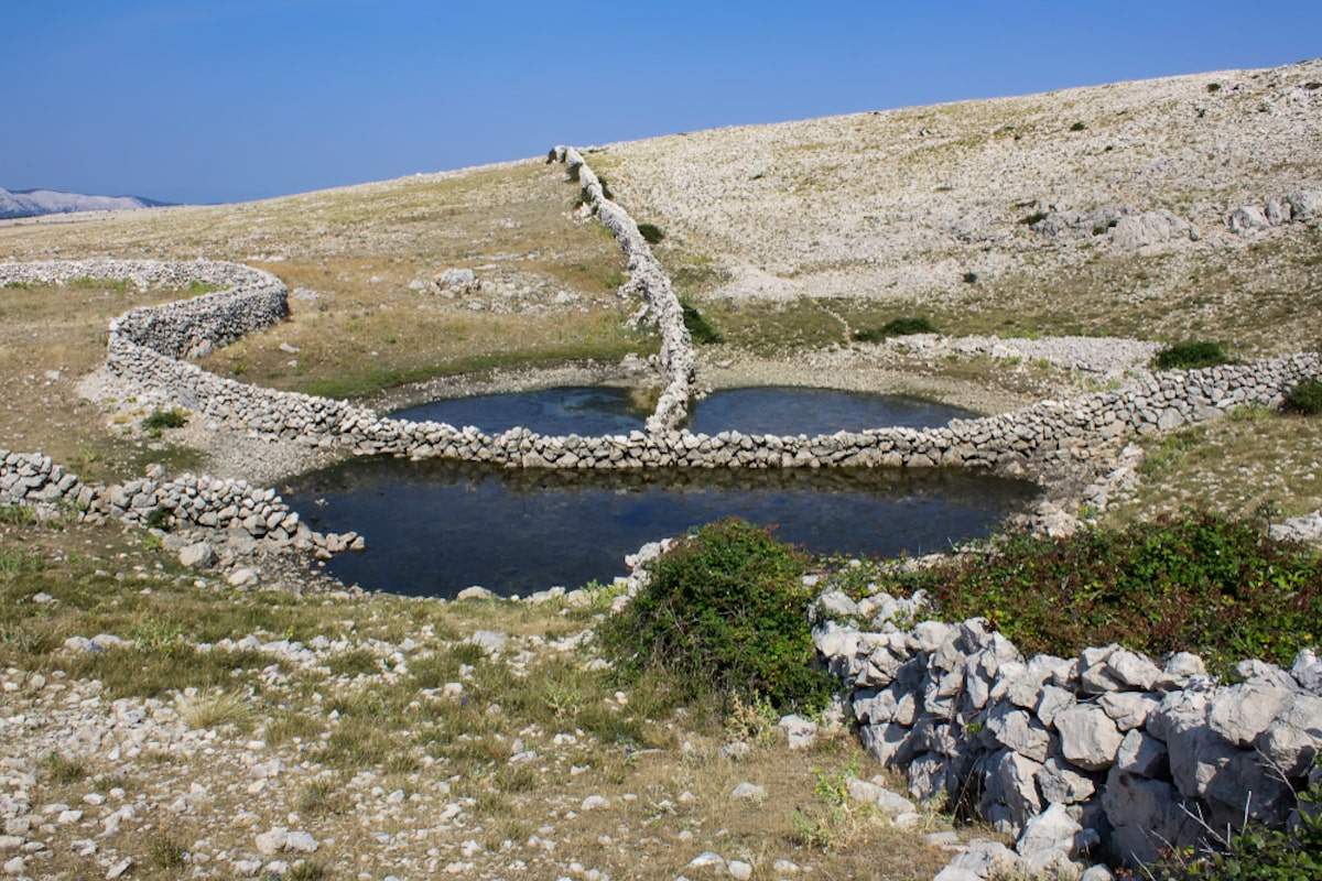 The educational Karst Pond Walking trail 